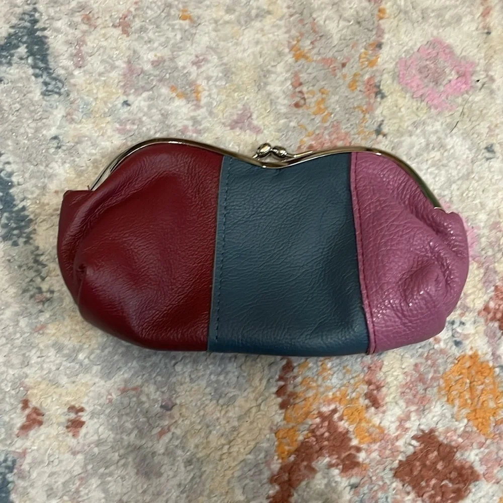 Like New Elophina Tricolor Leather Kiss Lock Make Up Pouch
